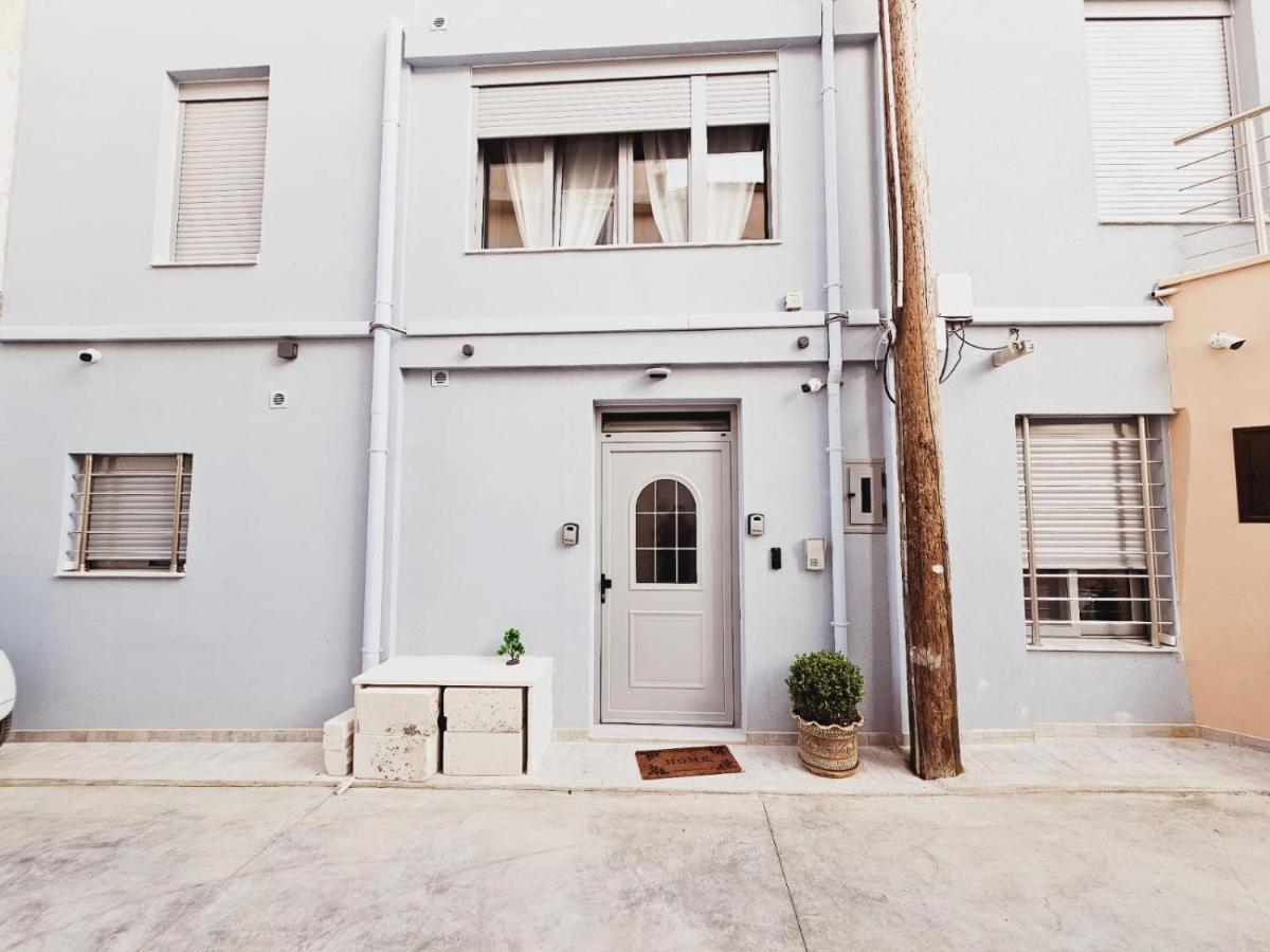 Anassa 6 Center